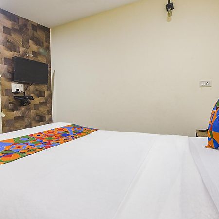 Fabhotel Rj 18 Beach Resort - Nr Baga Beach Екстериор снимка