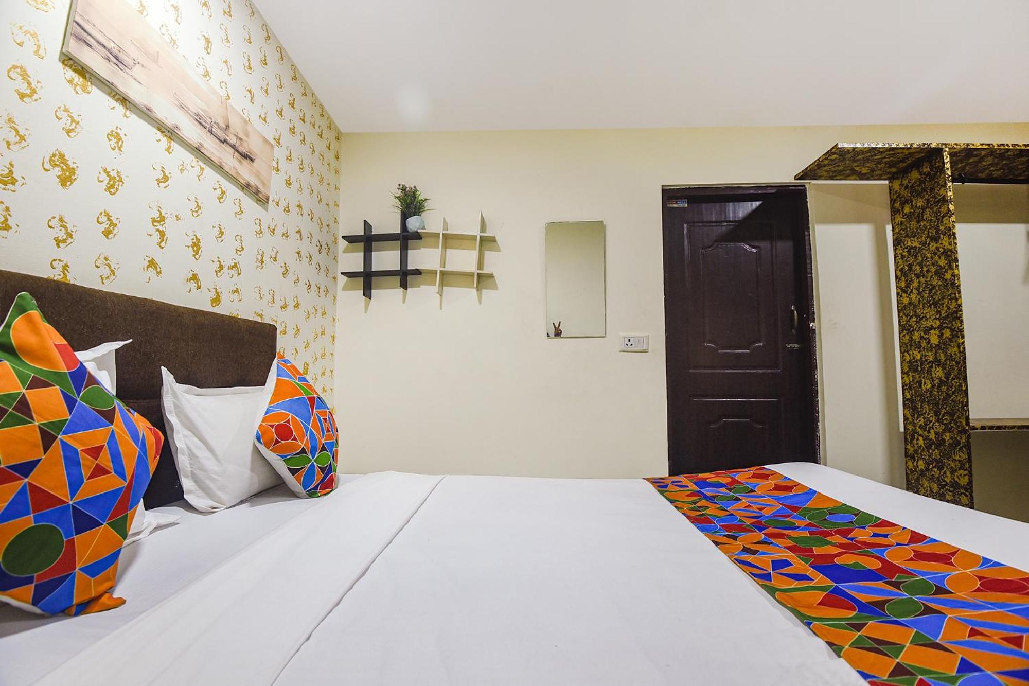 Fabhotel Rj 18 Beach Resort - Nr Baga Beach Екстериор снимка