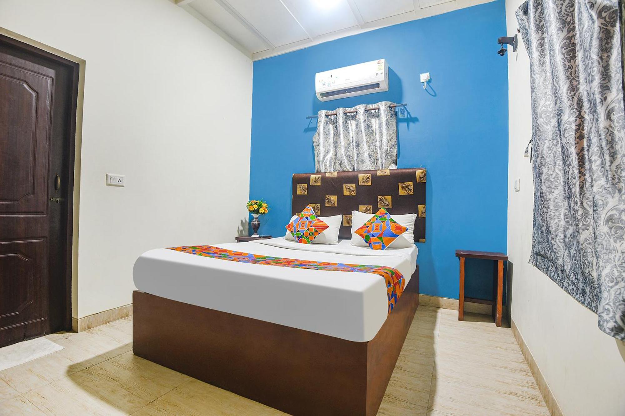 Fabhotel Rj 18 Beach Resort - Nr Baga Beach Екстериор снимка