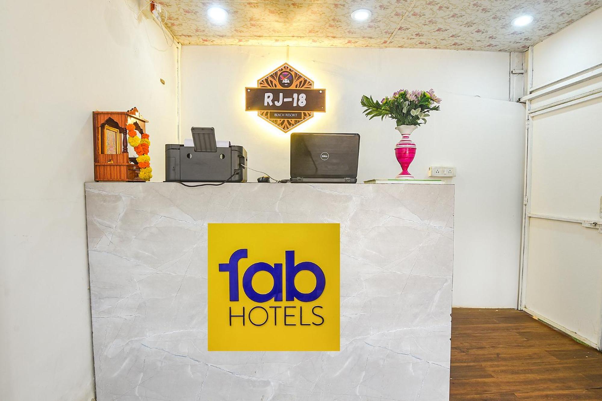 Fabhotel Rj 18 Beach Resort - Nr Baga Beach Екстериор снимка