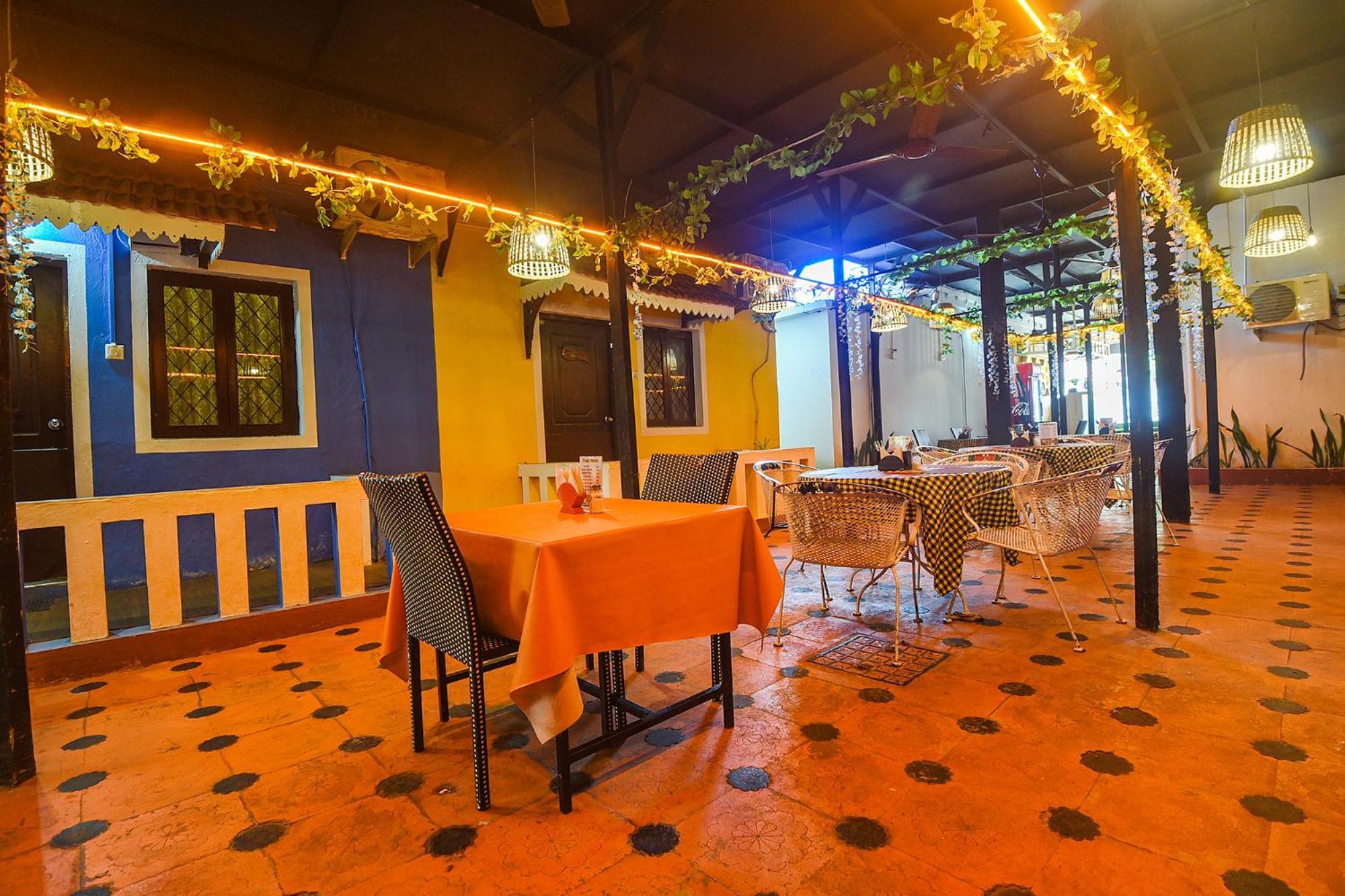 Fabhotel Rj 18 Beach Resort - Nr Baga Beach Екстериор снимка